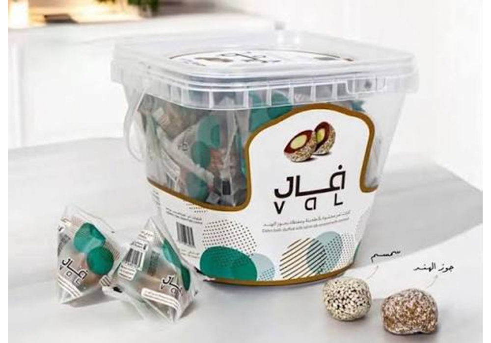 كرات تمر محشوة بلطحينة وبجوز الهند  